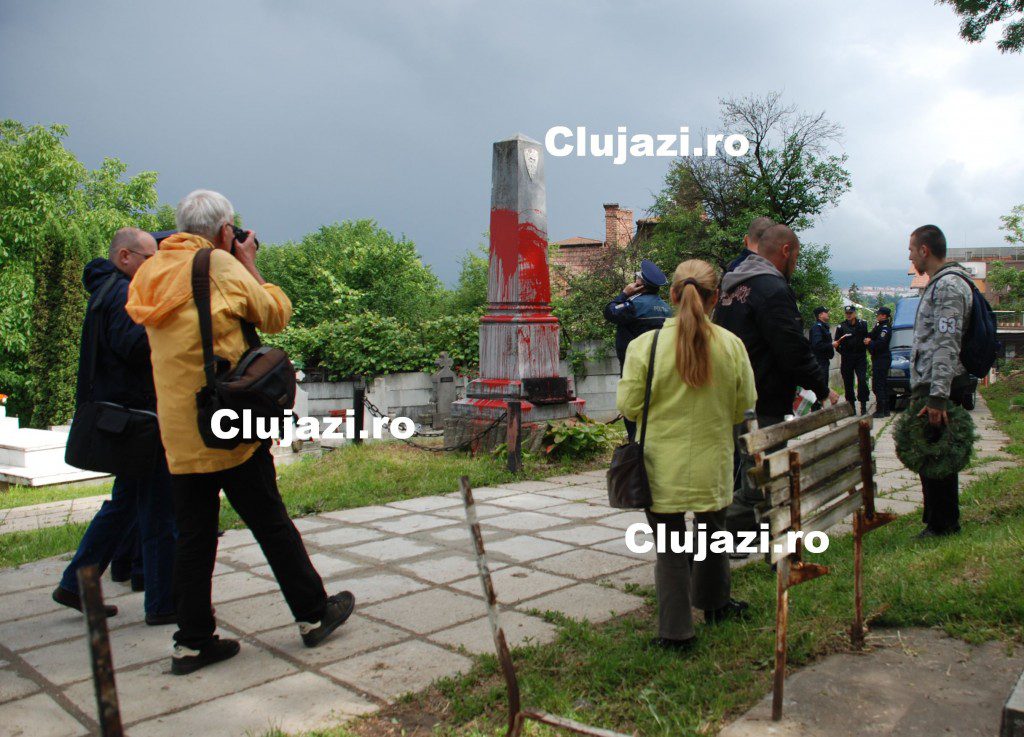 Monument Trianon vandalizat - clujazi.ro 1